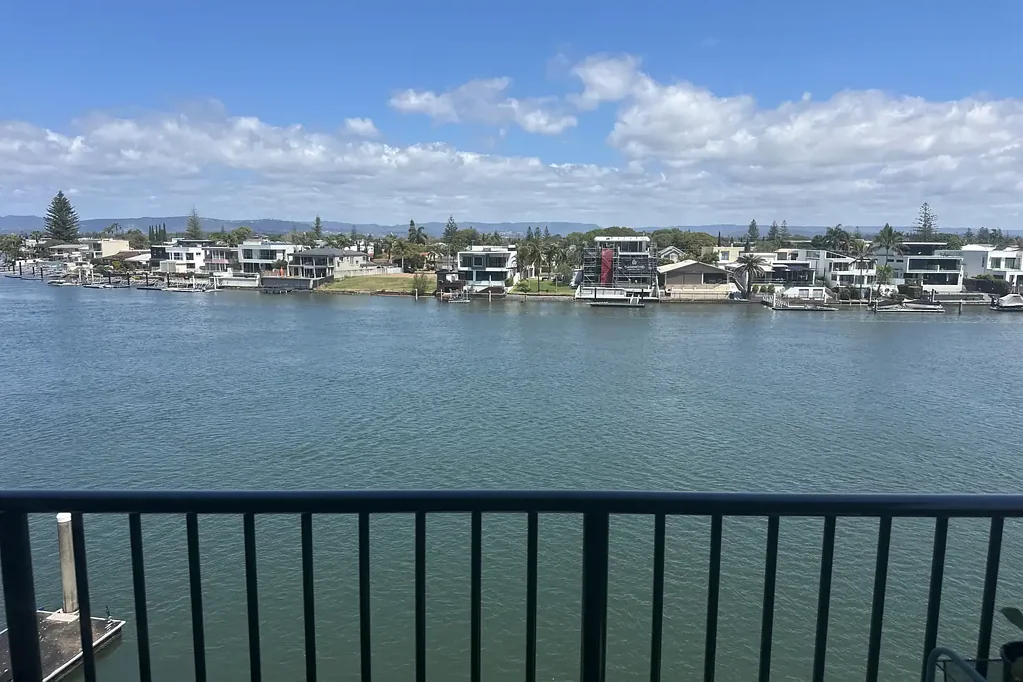 Waterfront Living with a View $670pw