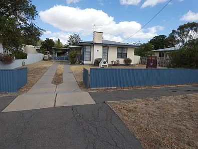 Warracknabeal 3Habitaciones HERE IS A CHANCE TO ADD YOUR OWN VALUE