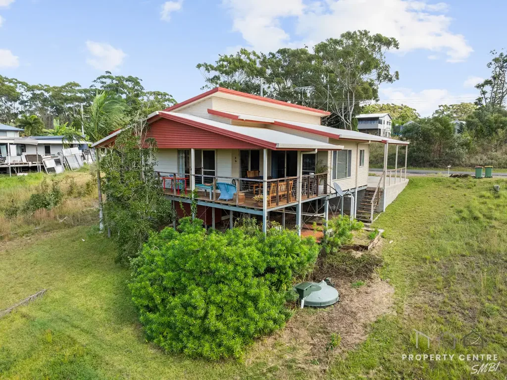Russell Island 3Kwarto One level Living, Bay Breezes & Water Views