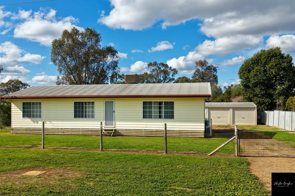 Curlewis 3房  NEAT AND TIDY 3 BEDROOM HOME WITH SHED