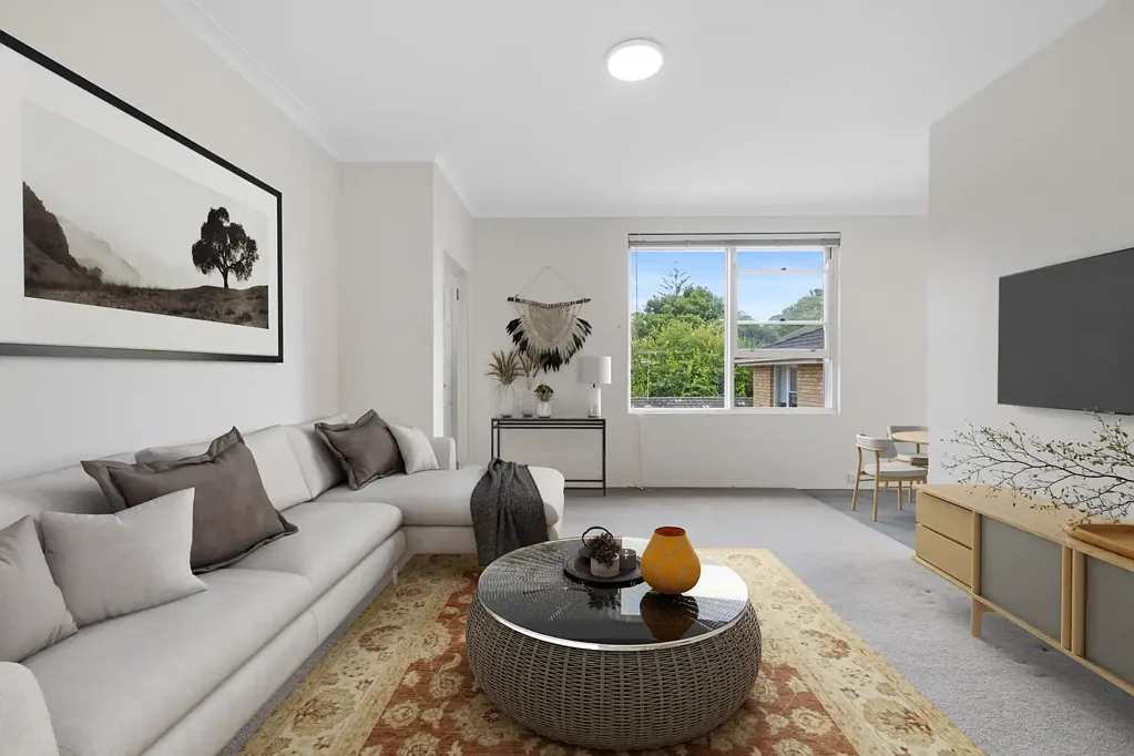 Updated 2 Bedroom Bronte Apartment with Carspace