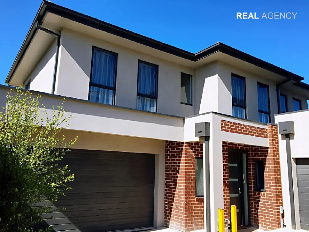 Clayton South 3ห้องนอน Young, Modern Home Walking to Clayton Central