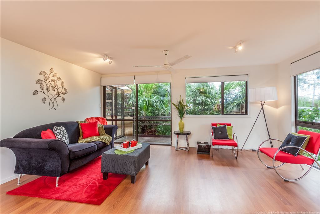 1b Bamboo Grove, Kelston, Auckland - Waitakere, 2 Bedrooms, 1 Bathrooms