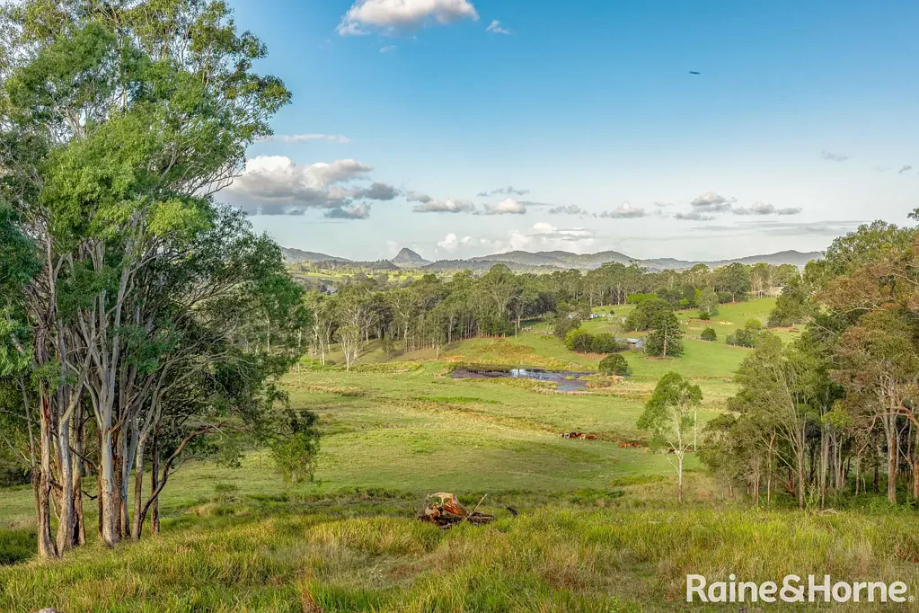 Amamoor 4Zimmer Productive 71 Acre Lifestyle Property with Outstanding Infrastructure