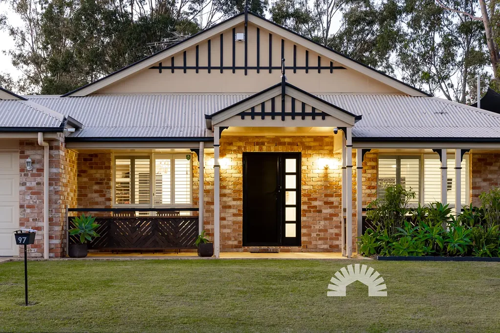 Narangba 4Kwarto Family Living with a Bush Outlook in the Heart of Narangba