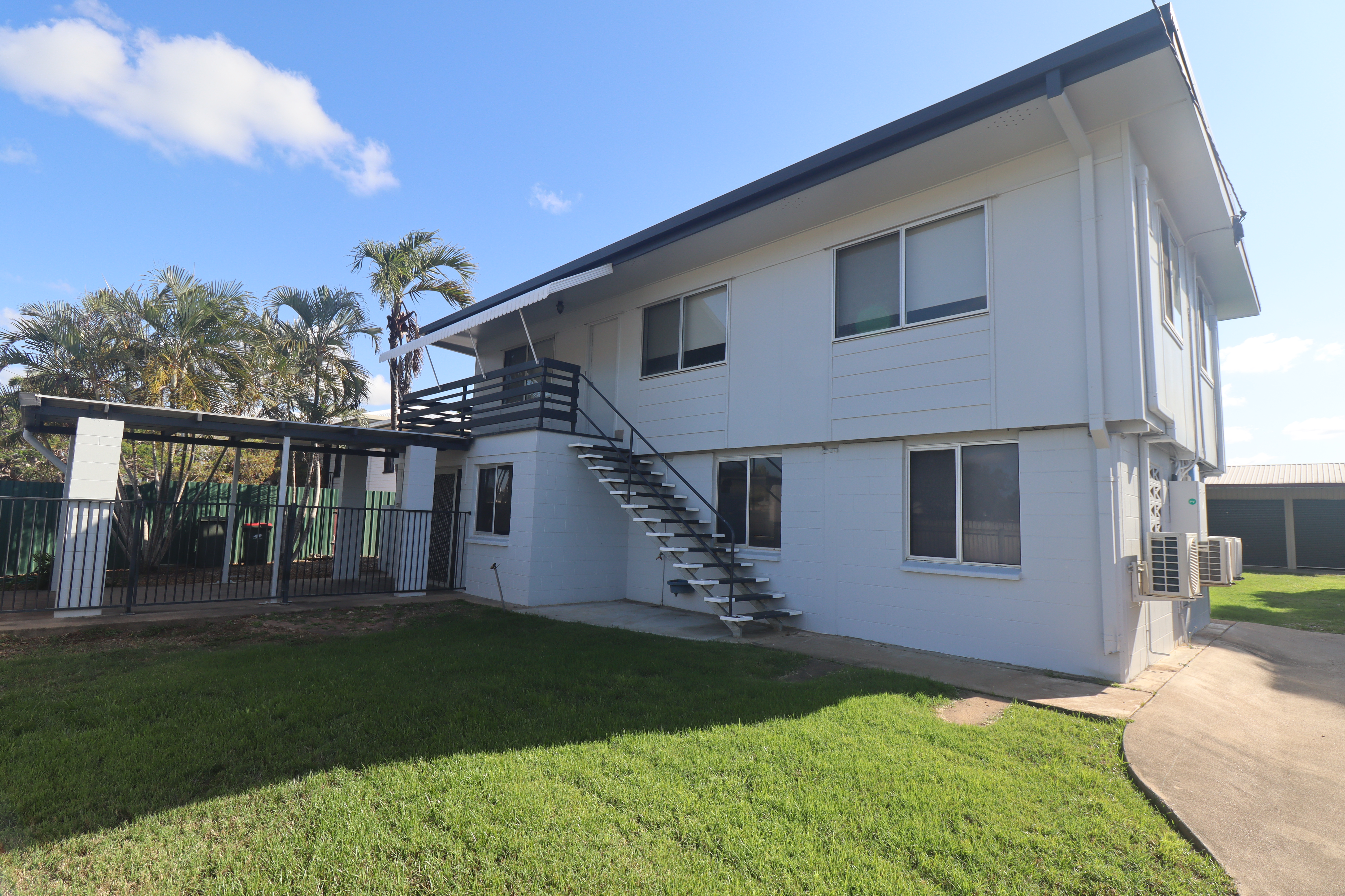 62 THIRD AV, HOME HILL QLD 4806, 0 chambres, 0 salles de bain, House