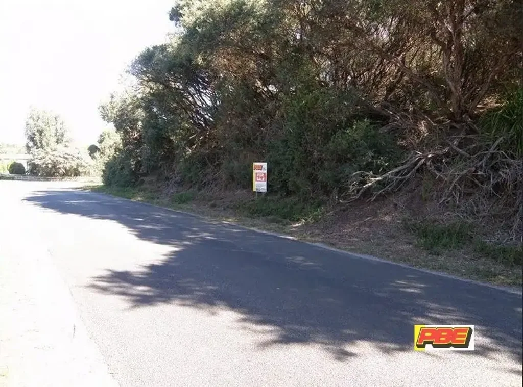 Venus Bay Sensational Location  - Don't miss out!