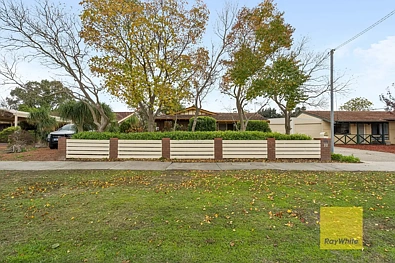 Midland 3Moenga 3 Bedroom Home on Spacious 481m2 Block!