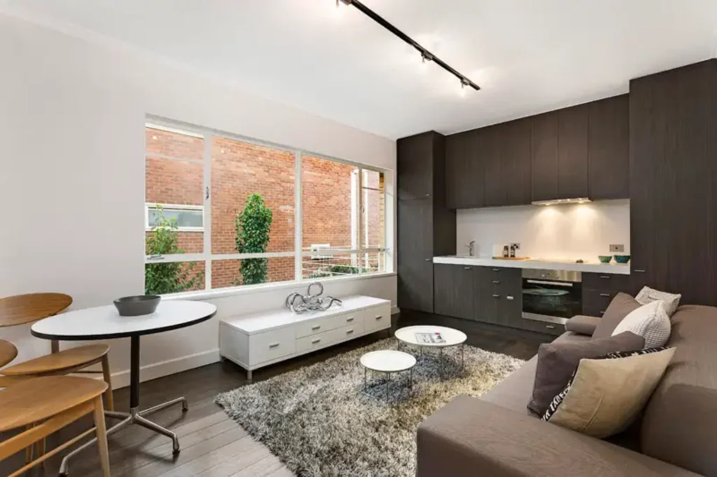 Modern light filled apartment on the first floor located between Toorak and Hawksburn Village.