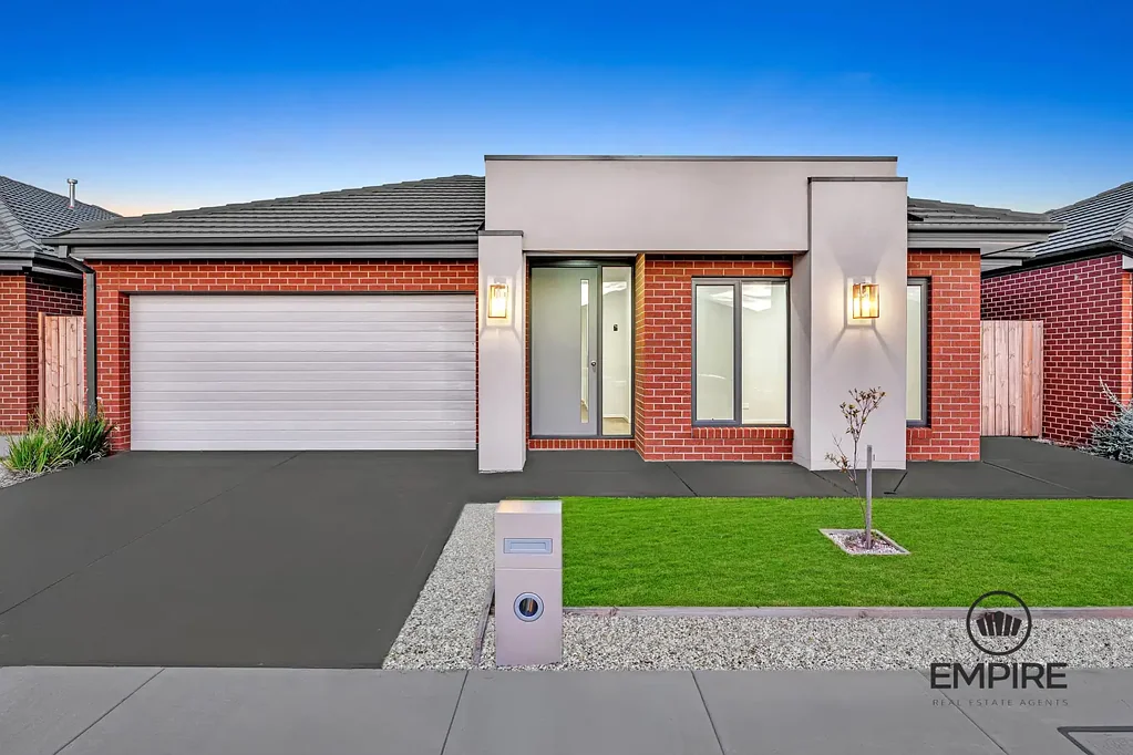 Clyde 4 Bedroom Complete Family Entertainer!