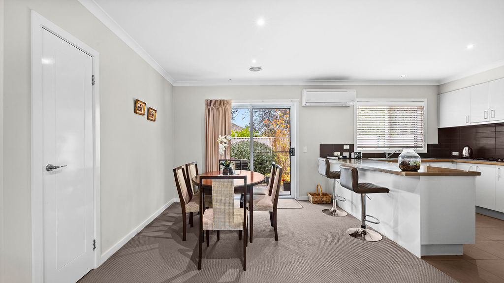 17 BRIGHTON CT, WENDOUREE VIC 3355, 0 phòng ngủ, 0 phòng tắm, Townhouse