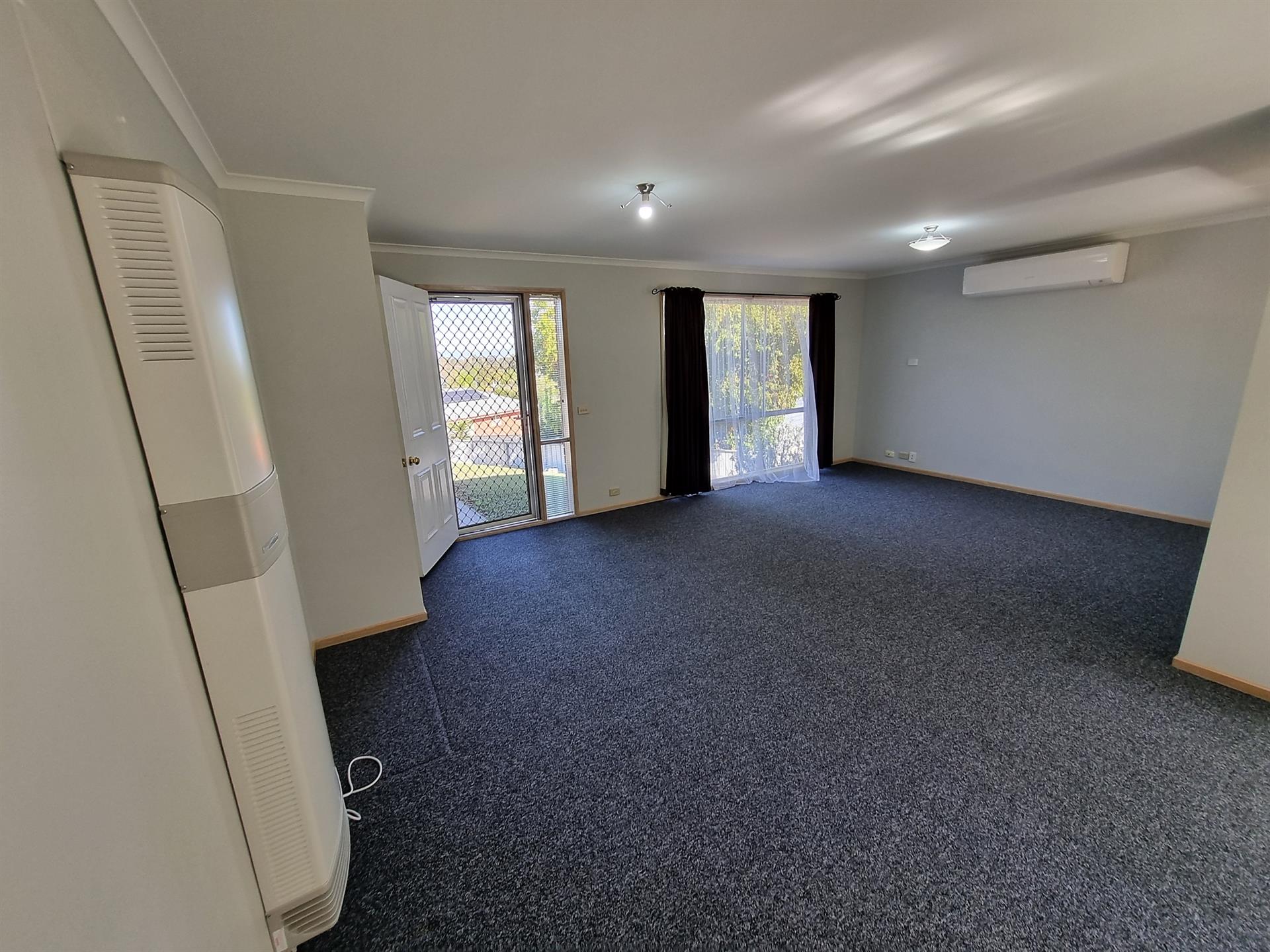 UNIT 1 13 MICHELLE AV, LAVINGTON NSW 2641, 0 Kuwarto, 0 Banyo, Unit