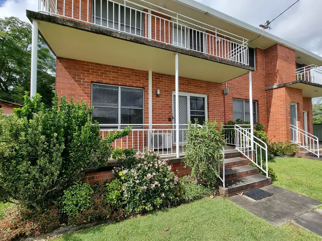 Beautifully Positioned Ground Floor Unit!