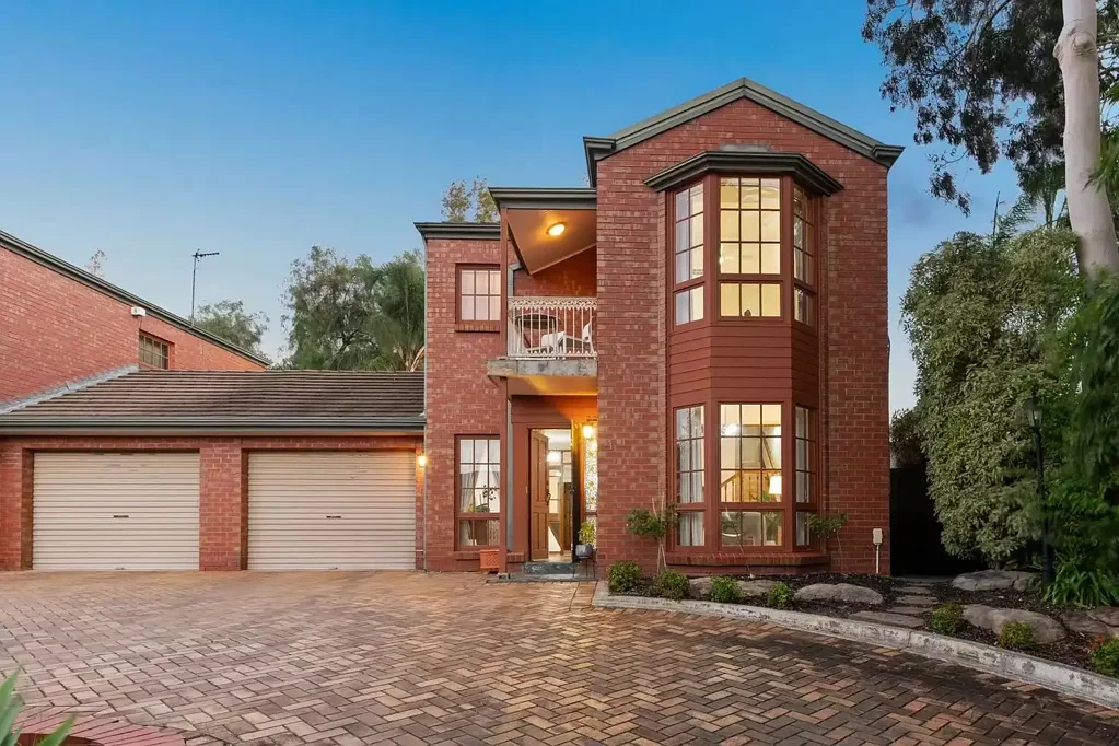 Executive Living in Prestigious Burnside