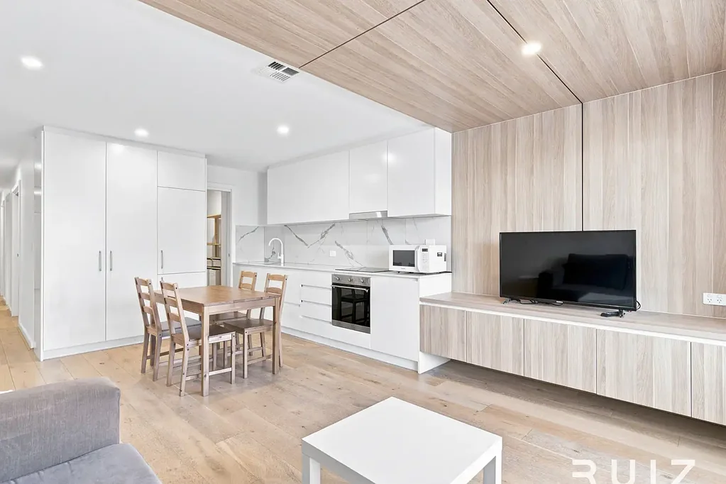 Stylish 2 Bedroom in desirable location - Fully Furnished
