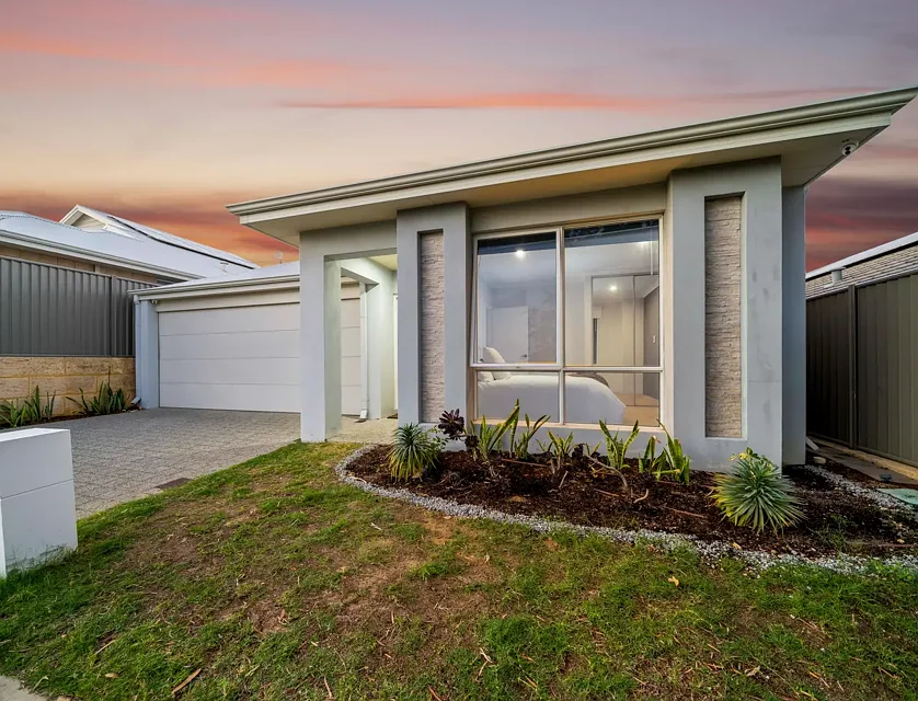 123 Aviator Boulevard, Clarkson, WA 6030, 4 Kuwarto, 2 Banyo, House