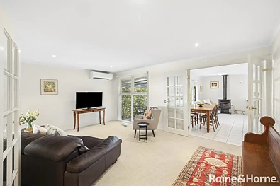 94 Beauchamp Street, Kyneton, VIC 3444, 3 રૂમ, 1 બાથરૂમ, House