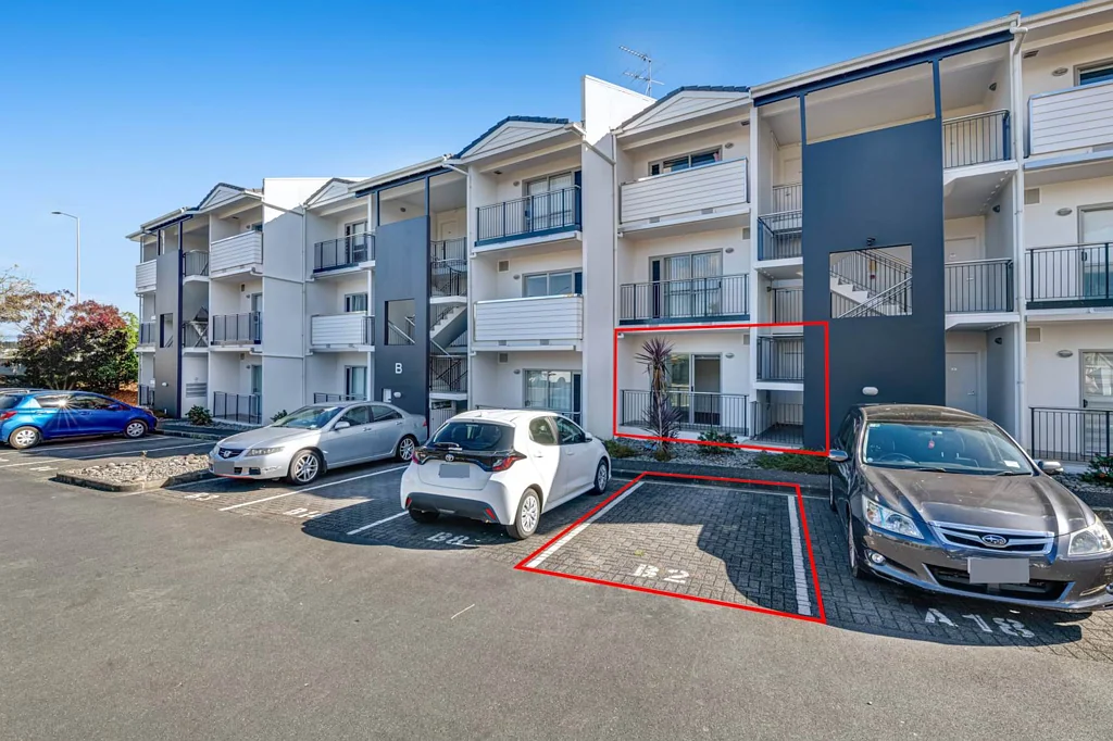 B2/60 Masons Road, Albany, North Shore City, Auckland
