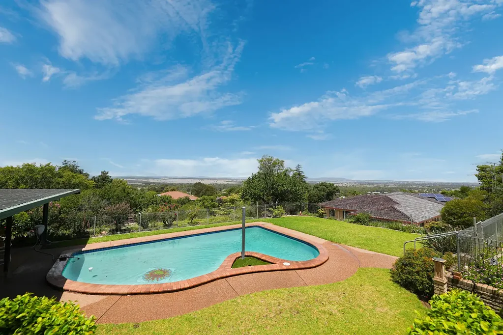 Parkes 4침실 Executive Home with Breathtaking Views