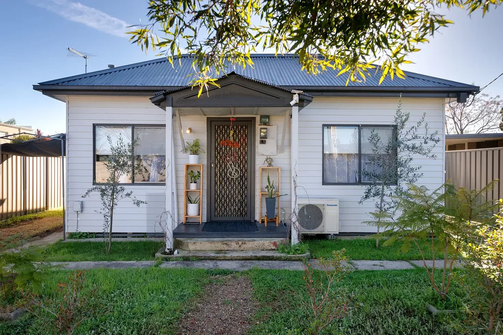 Wodonga 2房  WODONGA - Renovated Home with Approved Townhouse Plans
