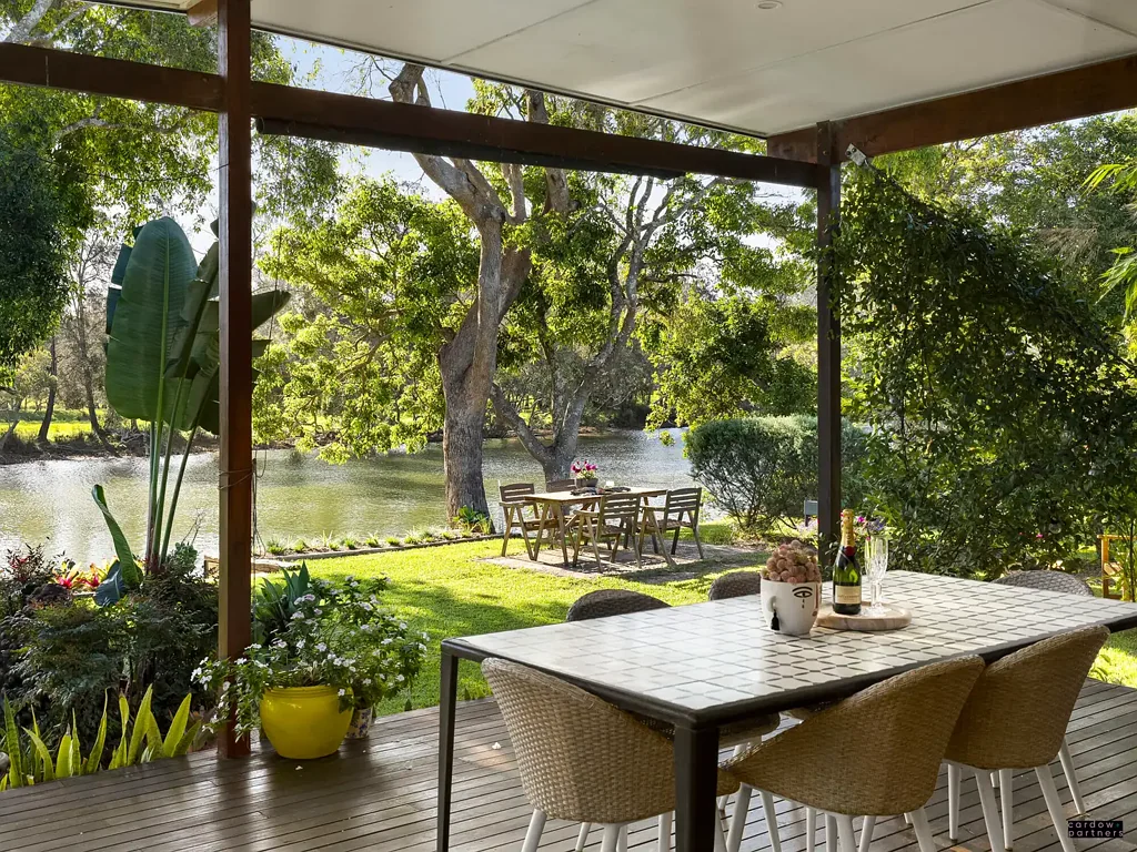 Urunga 3 Bedroom Absolute Riverfront Retreat