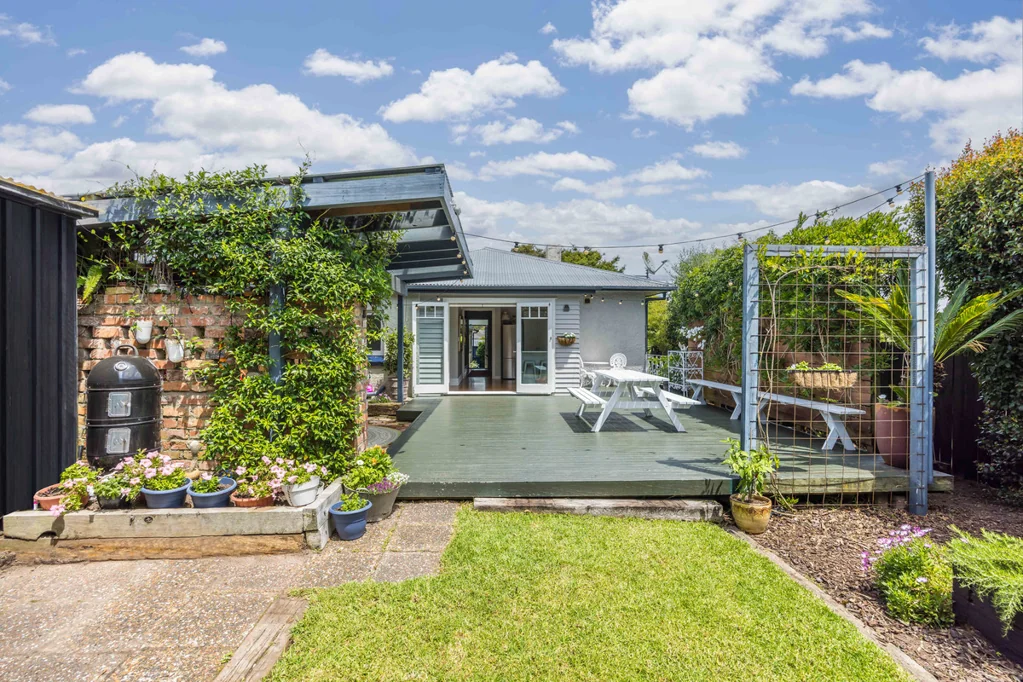8 Craigbank Avenue, New Lynn, Waitakere City, Auckland