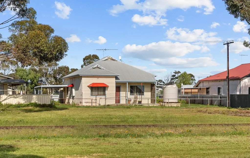 Karoonda 3 Slaapkamer Easy Country Living, Endless Potential