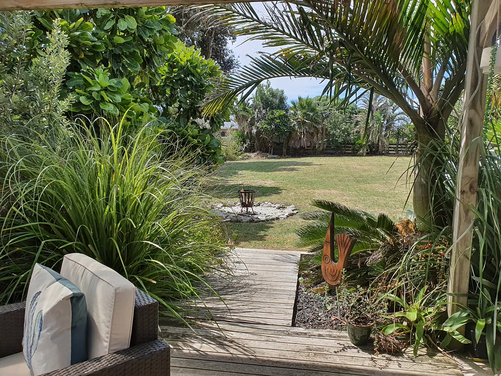 Port Waikato 2 Bedroom Beach life at its best!