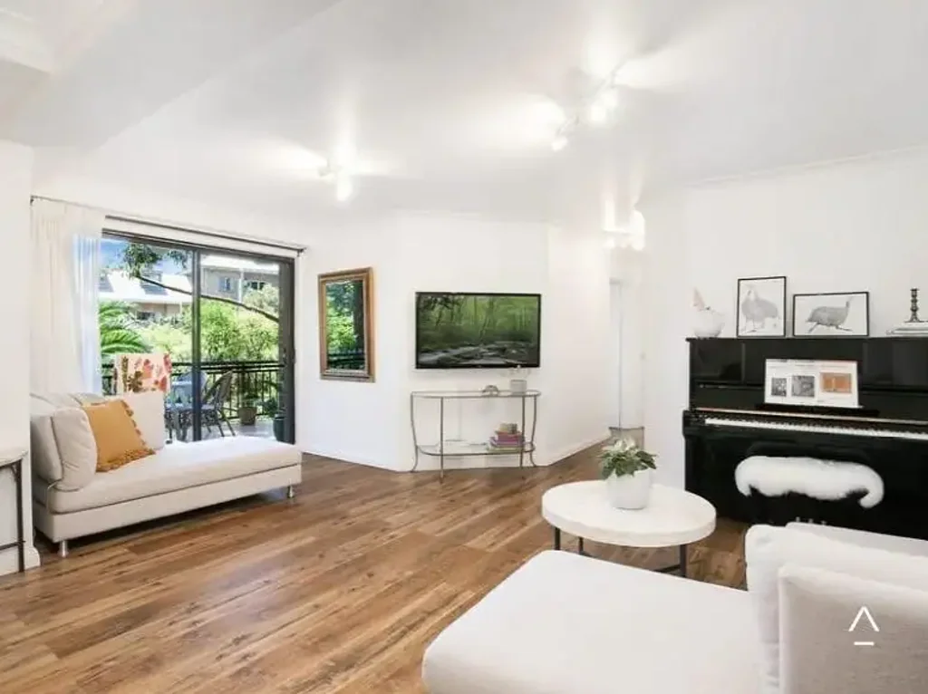 Spacious Two Bedroom Security Apartment with Leafy Outlook