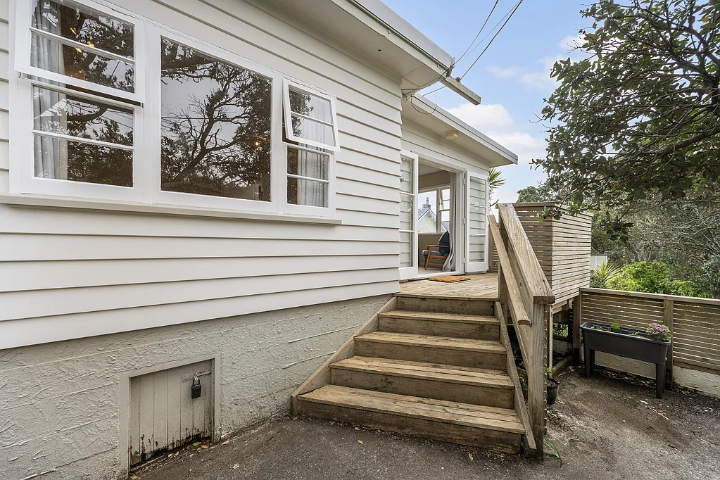 Khandallah 1房  Sunny Starter or Smart Investment