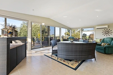 2214 Coolamon Road, Coolamon, NSW 2701, 4 Bedrooms, 2 Bathrooms, Lifestyle Property