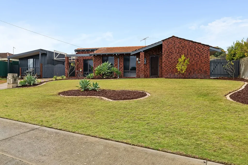 Spearwood 5Zimmer The ultimate multi-generational living opportunity.