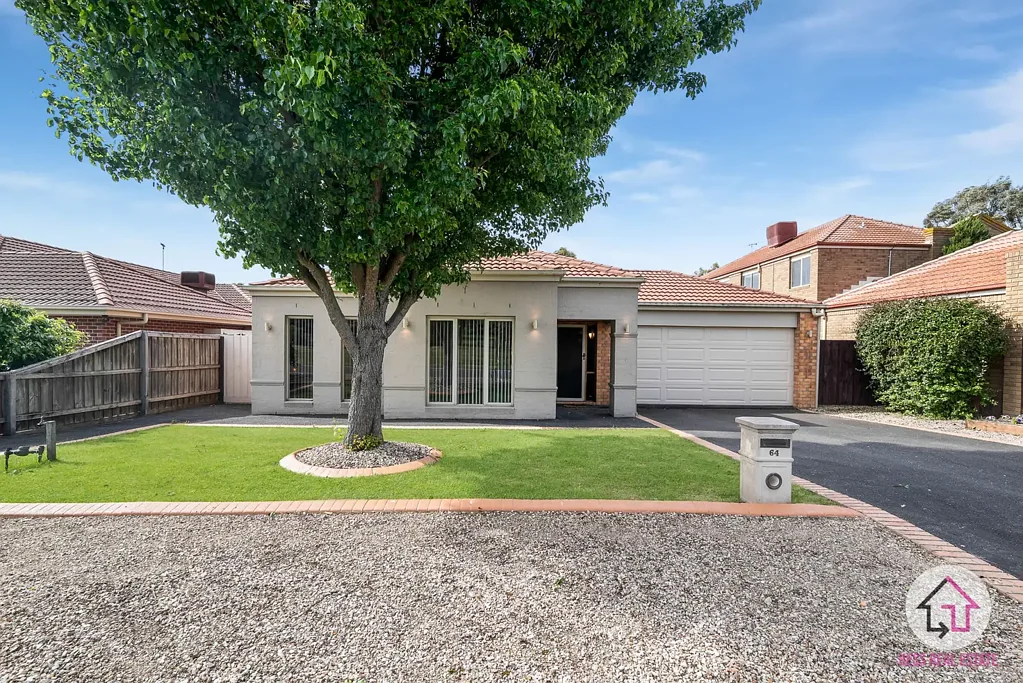 Wallan 4બેડરૂમ FAMILY HOME BACKING ONTO THE GOLF COURSE