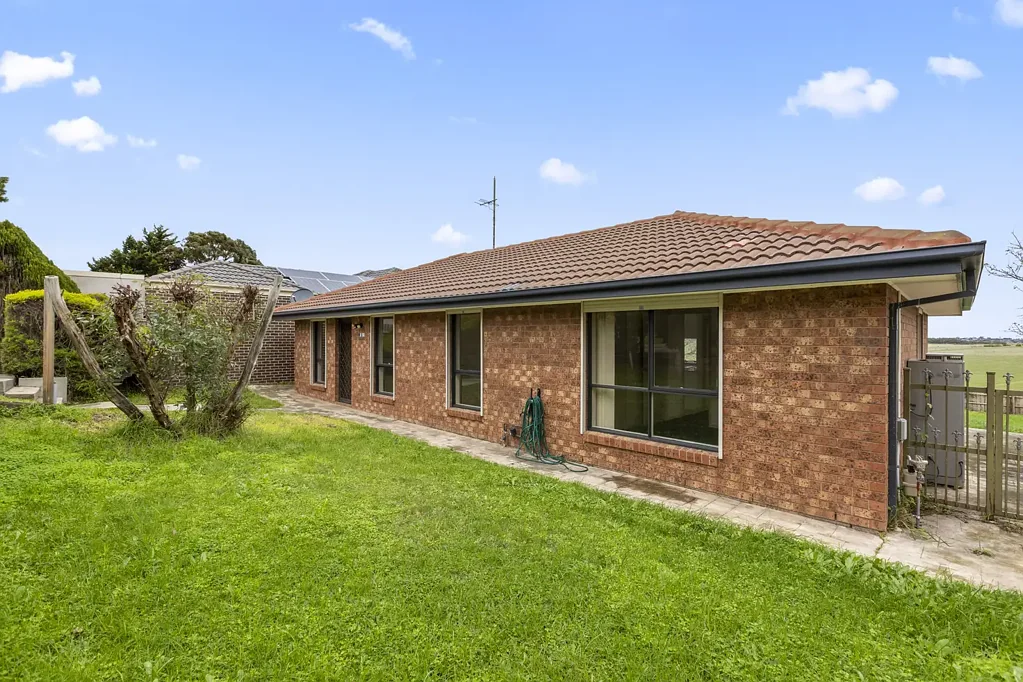 Modern Comfort with Exceptional Lifestyle Appeal