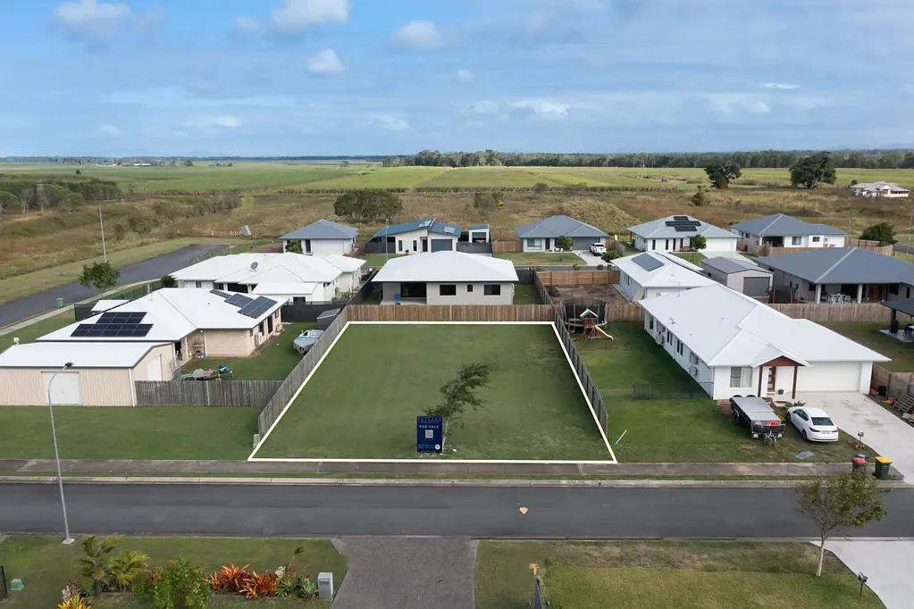 34 Tamarind Crescent, Proserpine, QLD 4800