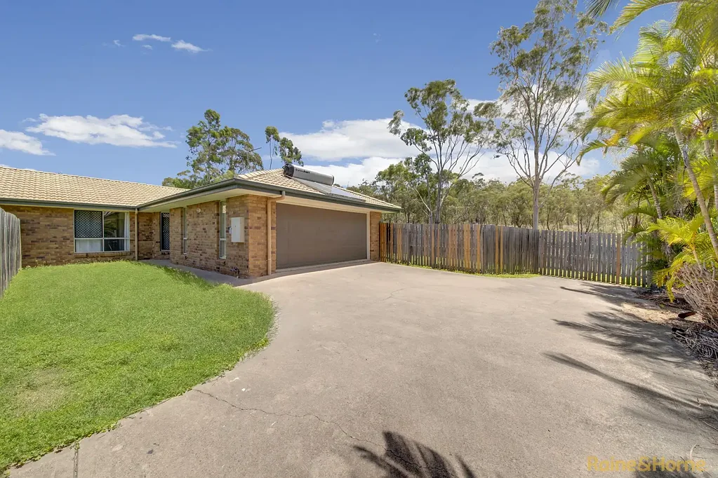 Glen Eden 3房  Modern Low-Set Unit With Space, Privacy & a Fully Fenced Yard