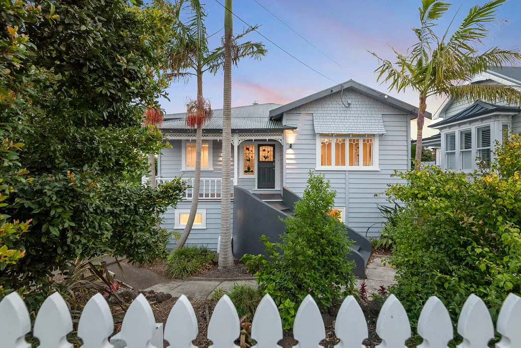 Devonport 4 Bedroom Space Flexibility Location