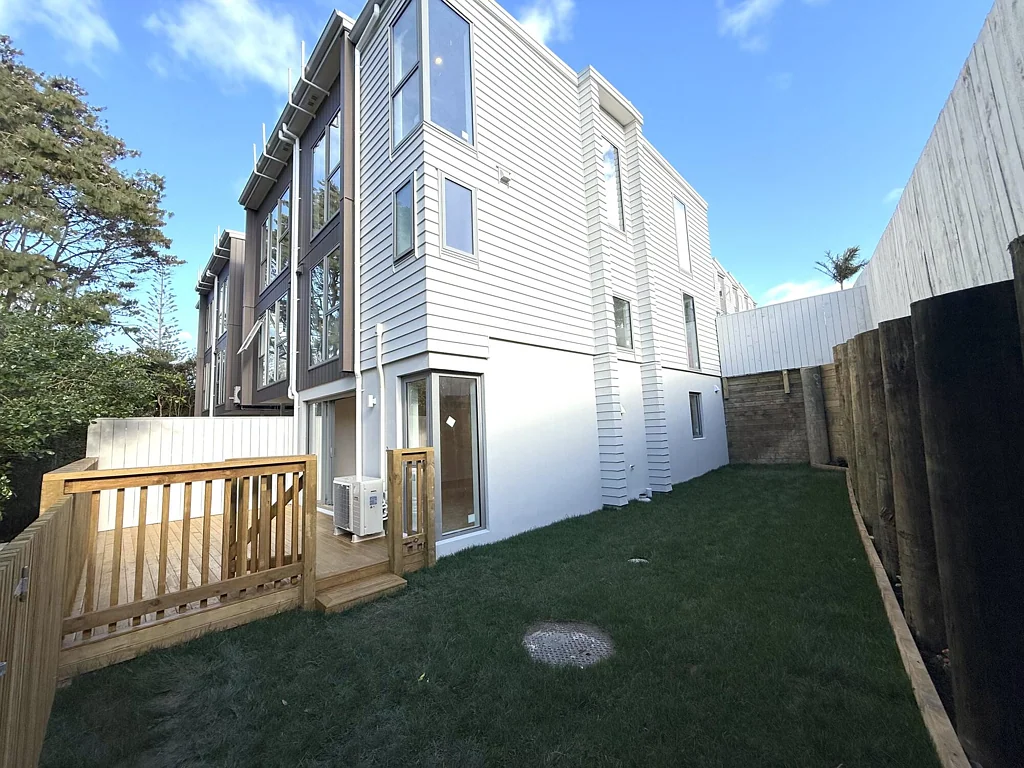 Sunnynook 3Moenga Big Corner Yard| Extra Parking| Westlake Zone