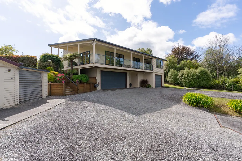 27 Lake Brunner Road, Moana, Grey, West Coast