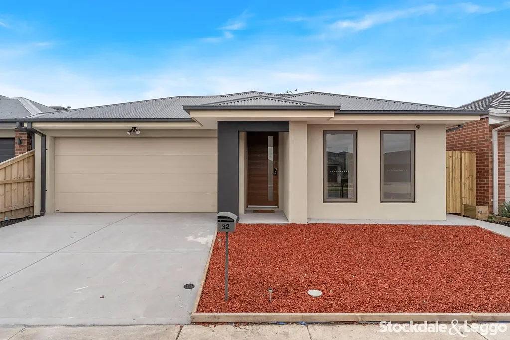 Brand-New Family Living with Premium Finishes in Woodstock !
