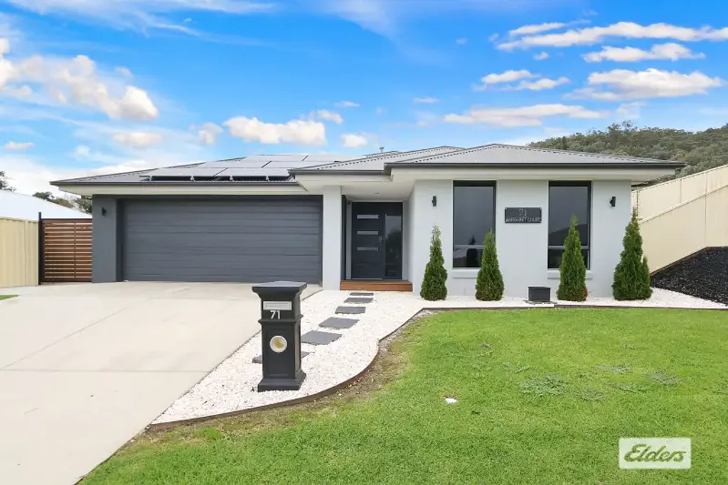 Baranduda 3ห้องนอน Stylish, Low-Maintenance Living with Outdoor Appeal