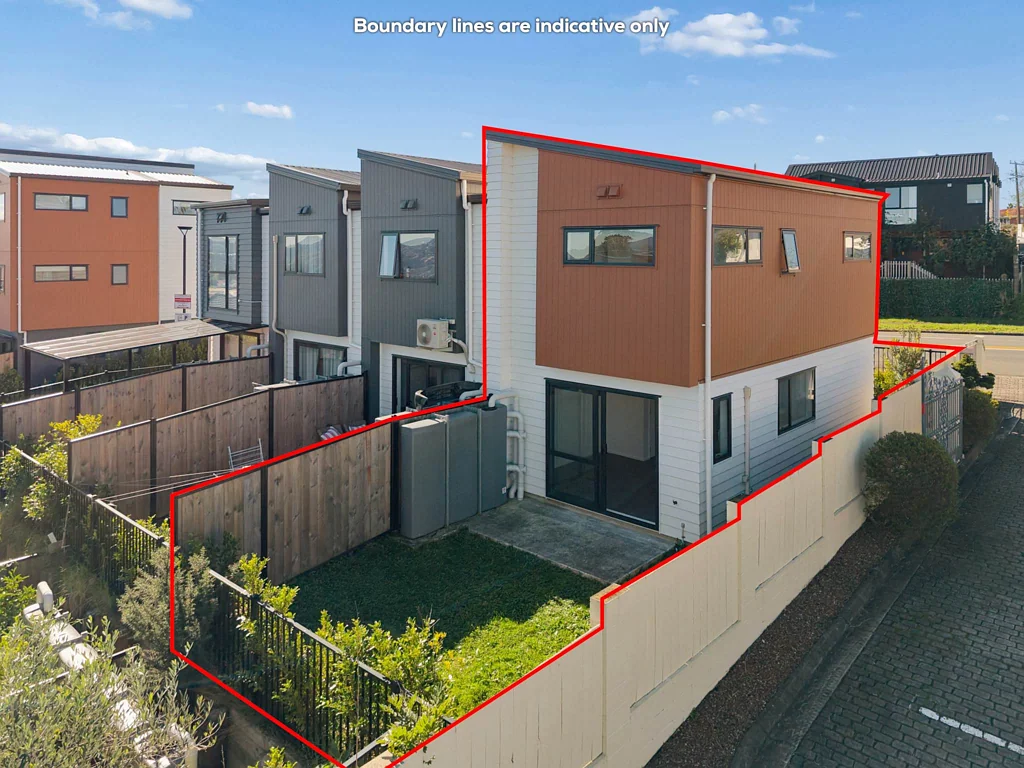 Henderson 2 Slaapkamer Nearly New + Great Location + Motivated Vendor
