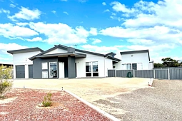 31 Laguna Avenue, Ceduna Waters