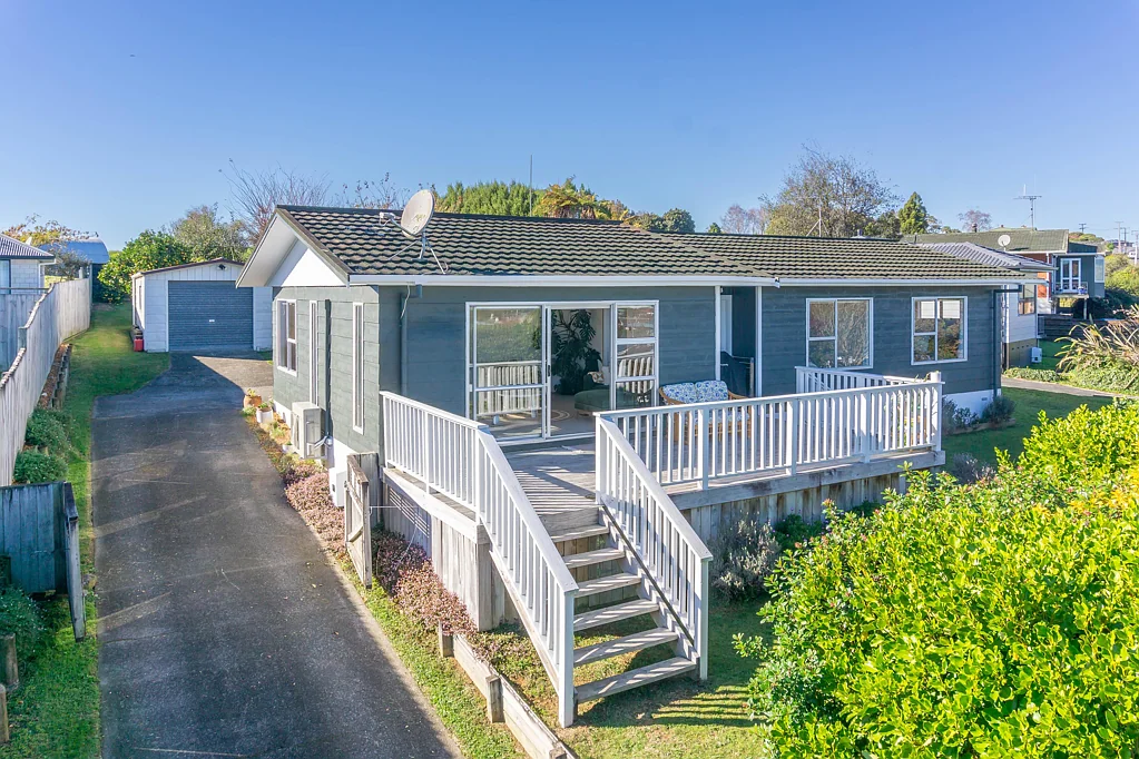 Te Awamutu 3 Slaapkamer I'd Picquet. Would You?