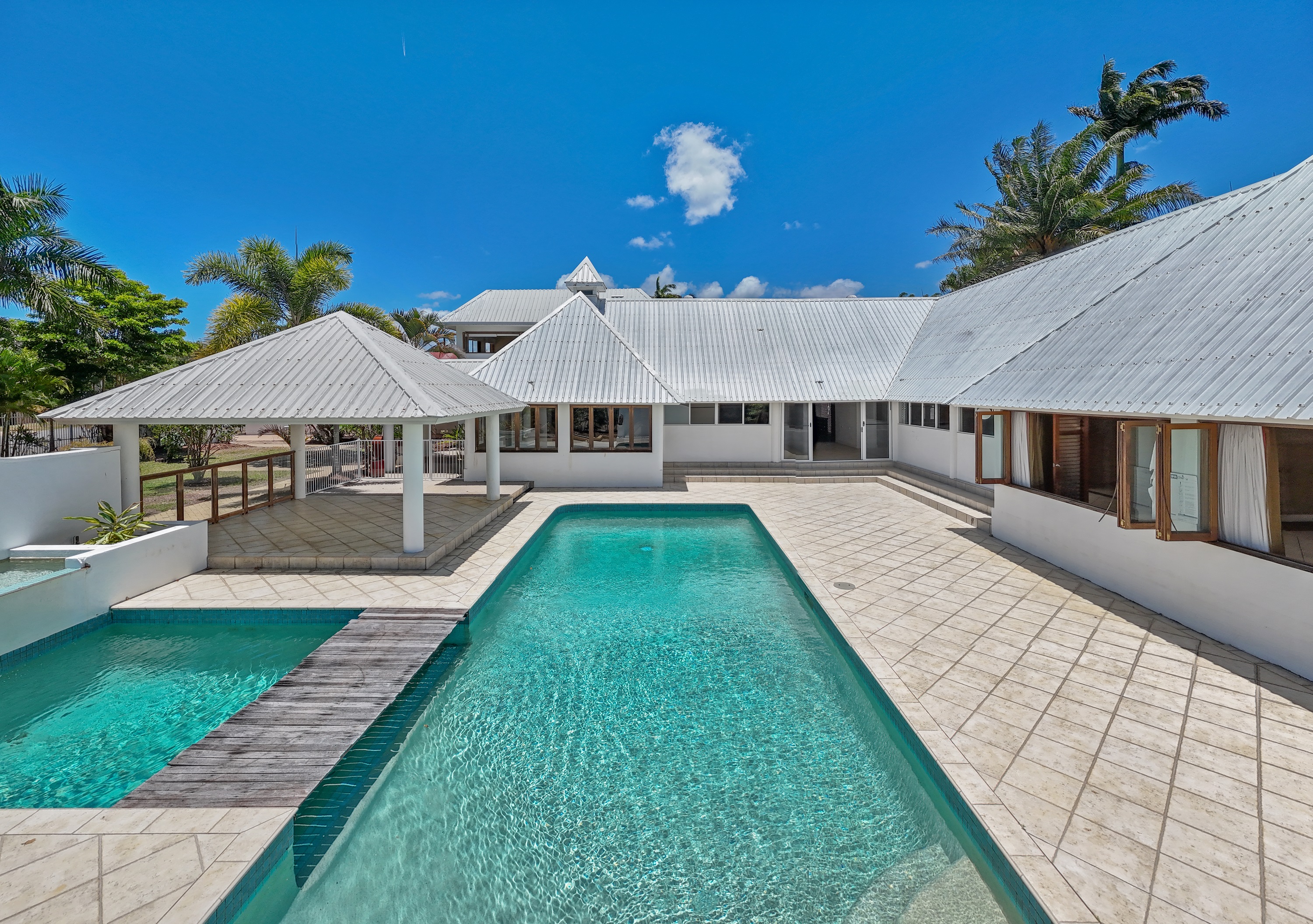 110 ST CRISPINS AV, PORT DOUGLAS QLD 4877, 0 rūma, 0 rūma horoi, House