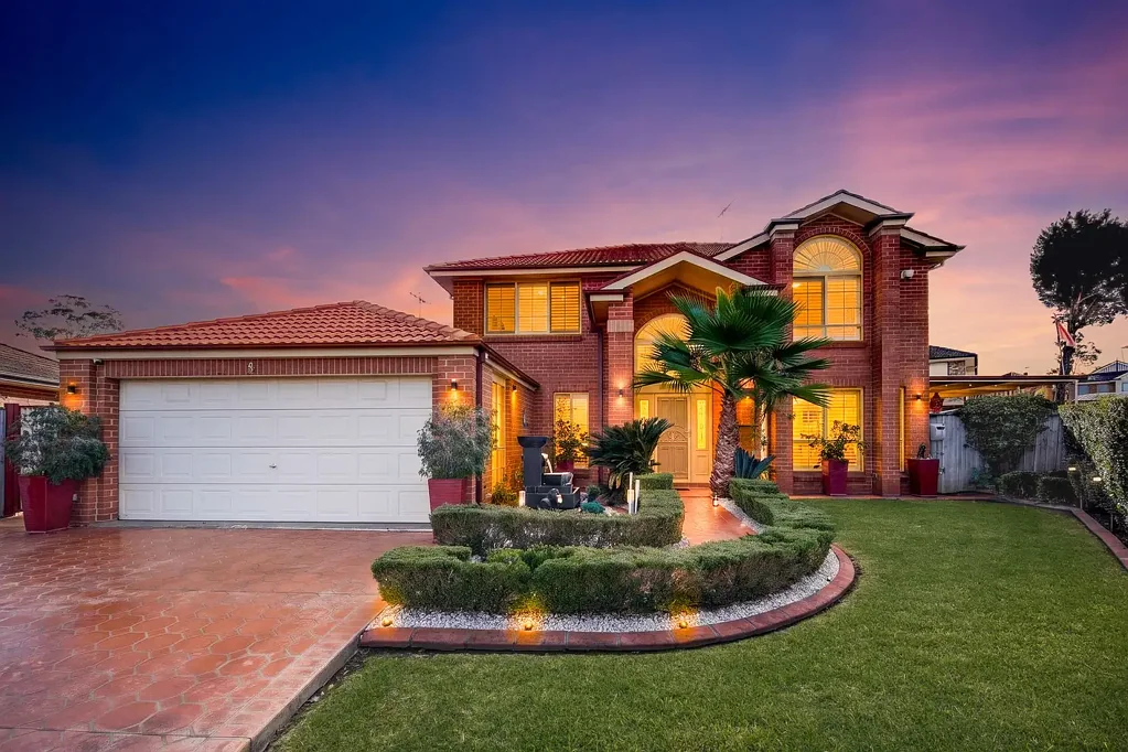 Woodcroft 5 Slaapkamer Exceptional Family Entertainer in One of Woodcroft's Finest Cul-de-Sac Locations