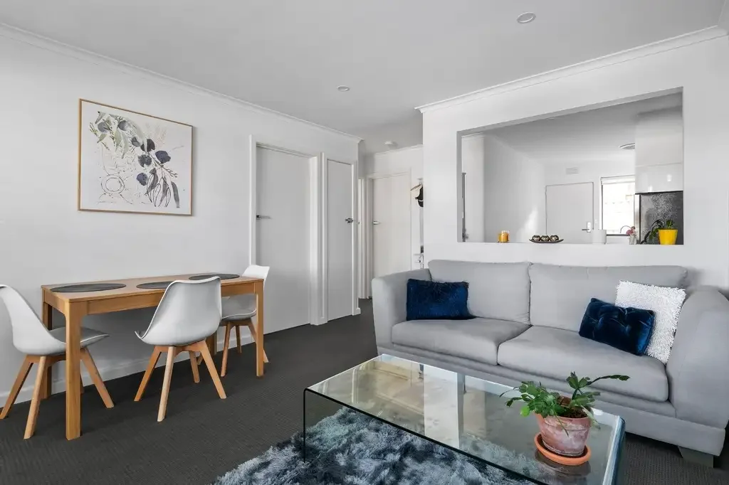 2/14 Hampton Road, Essendon, VIC 3040