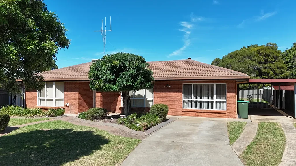 5 Ebelina Crescent, Parkes, NSW 2870