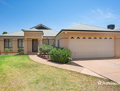 40 Geoffrey Stokes Parade, Kalgoorlie, WA 6430, 4 રૂમ, 2 બાથરૂમ, House