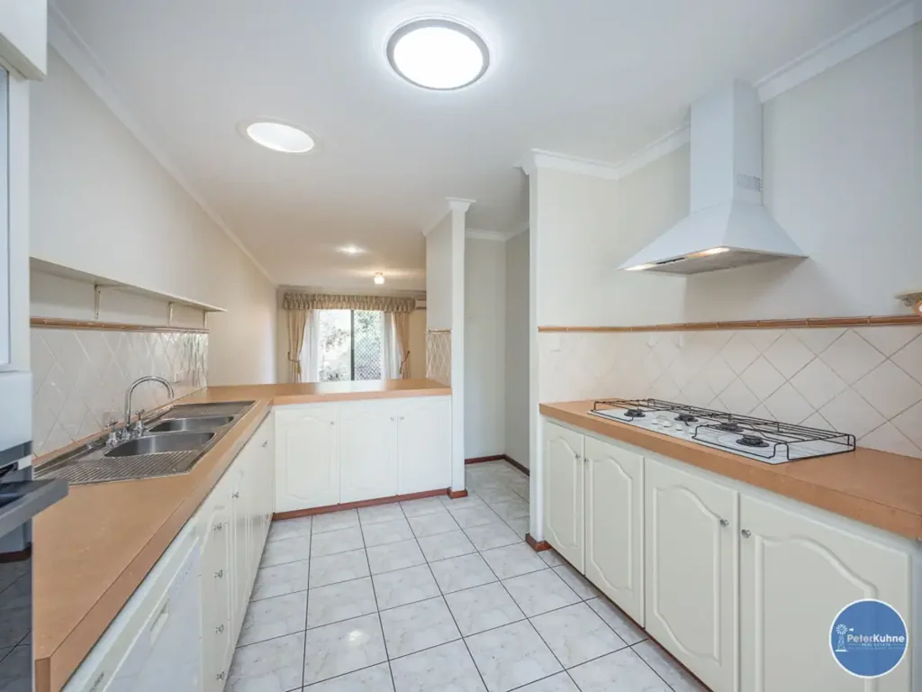 Booragoon 3房  Spacious Villa in Prime Booragoon Location